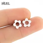 Женские мини-серьги SMJEL, маленькие серьги из нержавеющей стали корейские сережки-шпильки с цветком маргаритки, ювелирные украшения для детей