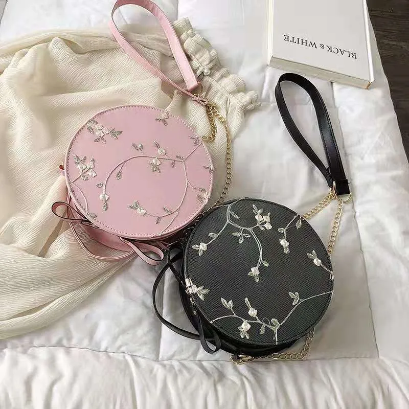 

Hot Sale Sweet Lace Round Handbags High Quality PU Leather Women Crossbody Bags Female Small Fresh Flower Chain Shoulder Bags
