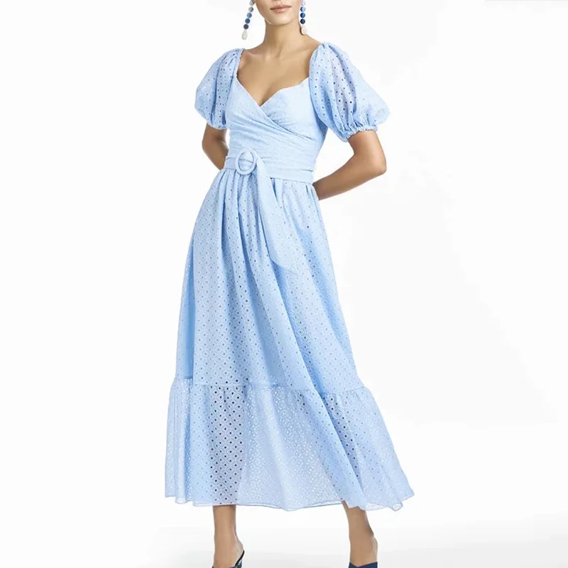 

Pure and fresh and the wind the new summer 2021 square collar hubble-bubble sleeve posed long dress pure color hollow out a belt