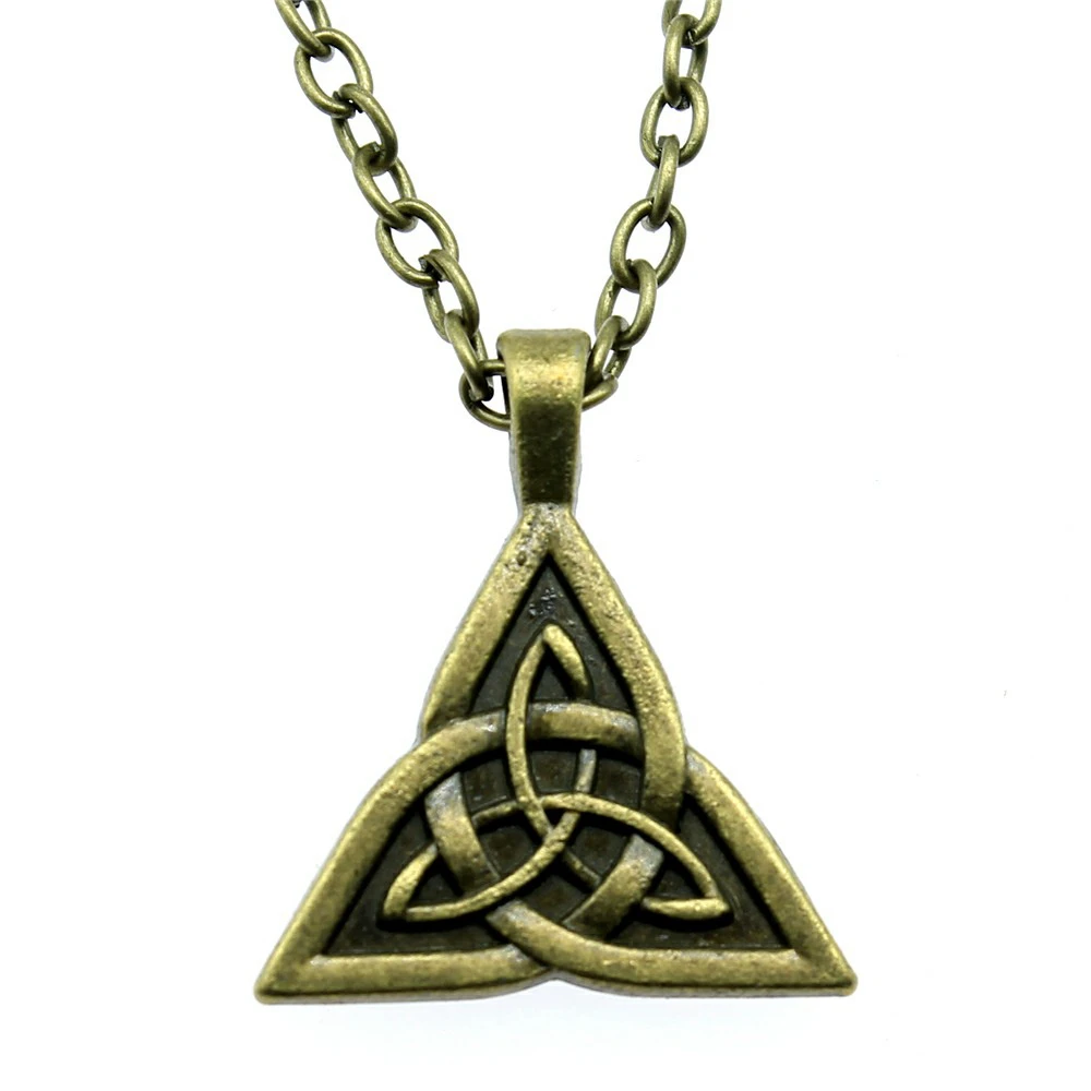 

1 Piece 28x24mm Double Sided Triquetra Symbol Charms Necklace For Women Dropshipping Supplier Pendants Necklace Female Gift