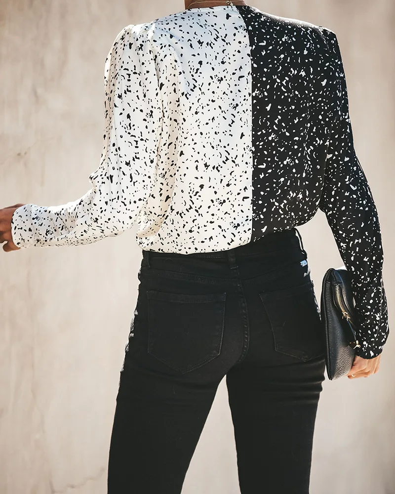 

2019 Autumn New Black and White Contrast Color Women's Long-sleeved Shirt Fashion Sexy Temperament Wild Casual Blouse Hh637