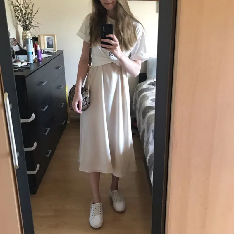 Платье женское ТРАПЕЦИЕВИДНОЕ из полиэстера без рукавов с V-образным вырезом |