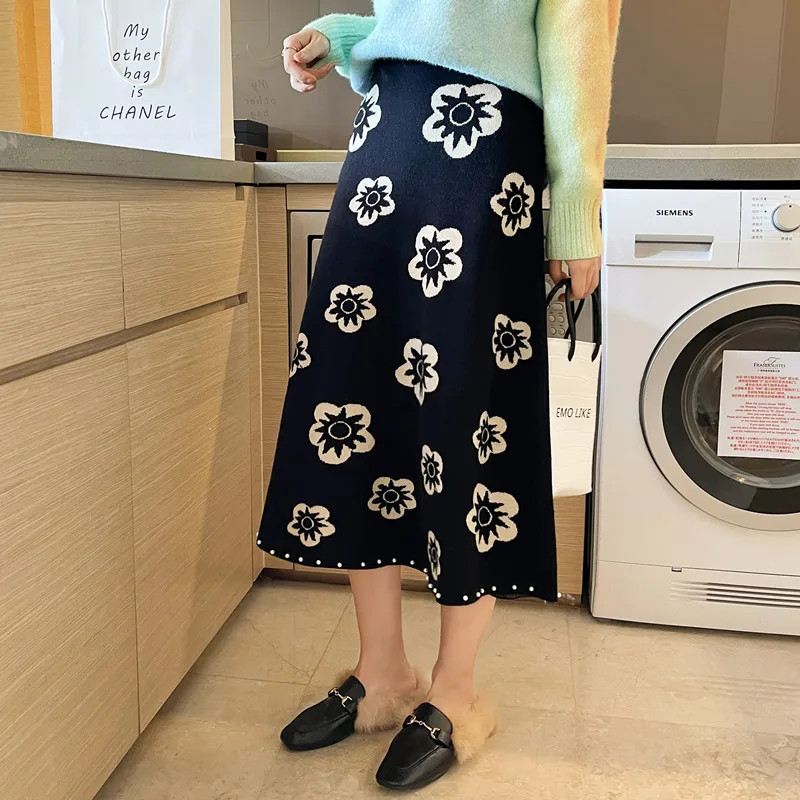 

Вязаные женские юбки на осень и зиму, новинка 2021, шерстяной свитер с черными цветами и надписью «a word» на зиму