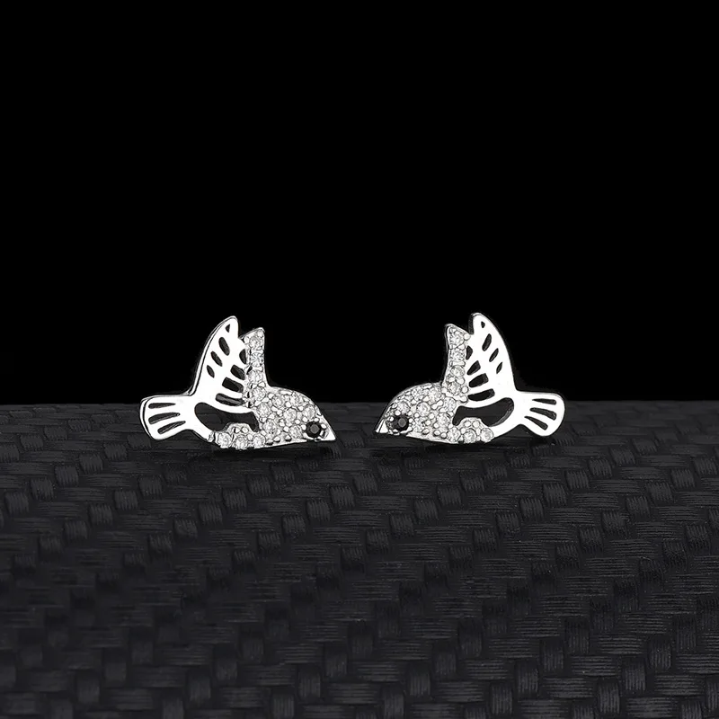 

European And American Simple Fashion Bird Shape Earrings S925 Sterling Silver Diamonds Fresh Art Animals Jewelry Accessories