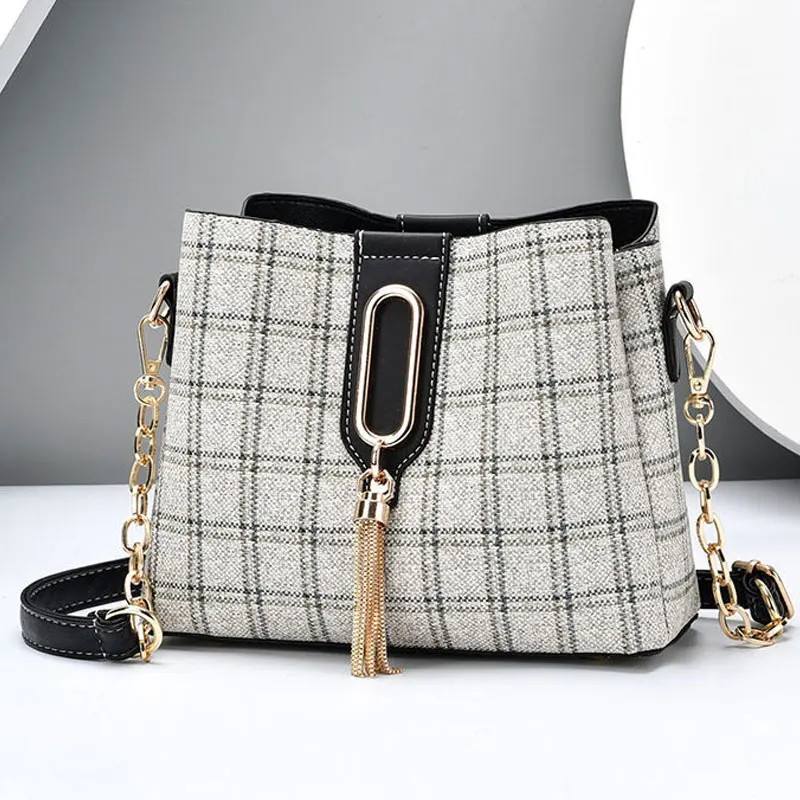 

Women's Shoulder Bag Leather Bucket Bags Crossbody Chain Handbag Ladies Evening Purse Luxury Designer Plaid Tassel Stylish 2021