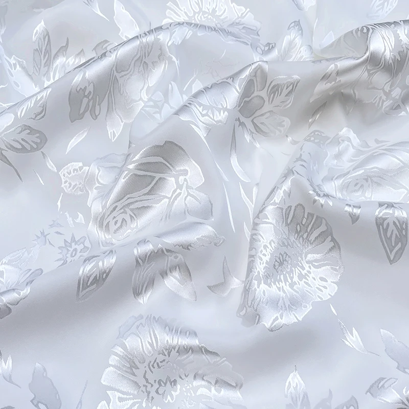 

Shiny Silky Jarquard Satin Fabric White Flowers Glassy Imitation Acetate Fabric For Vintage Dress,Sold By The Meter