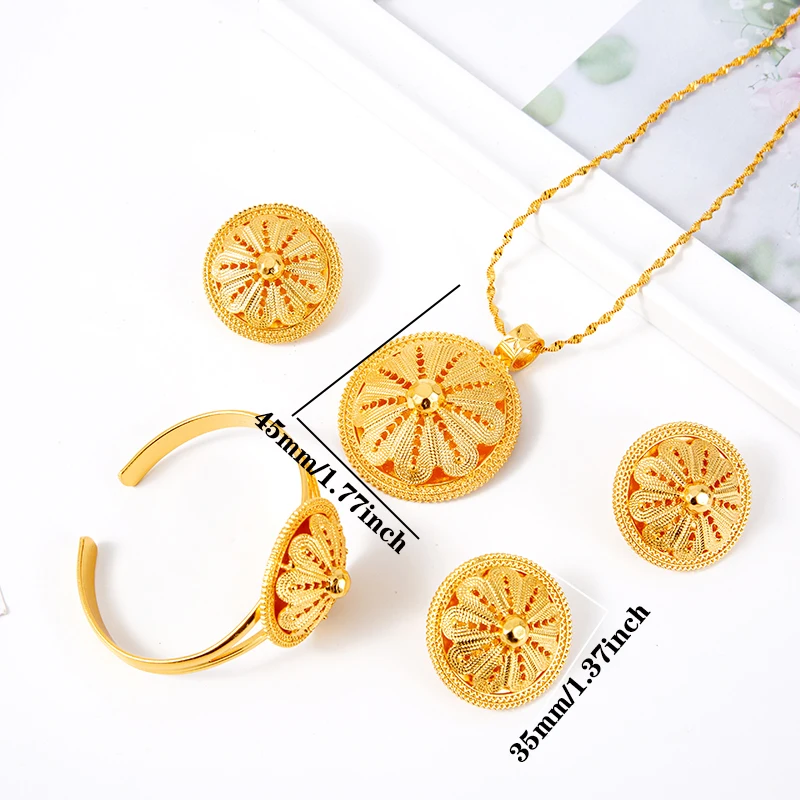 Женский ювелирный комплект из колье и серёг под золото 24 к |