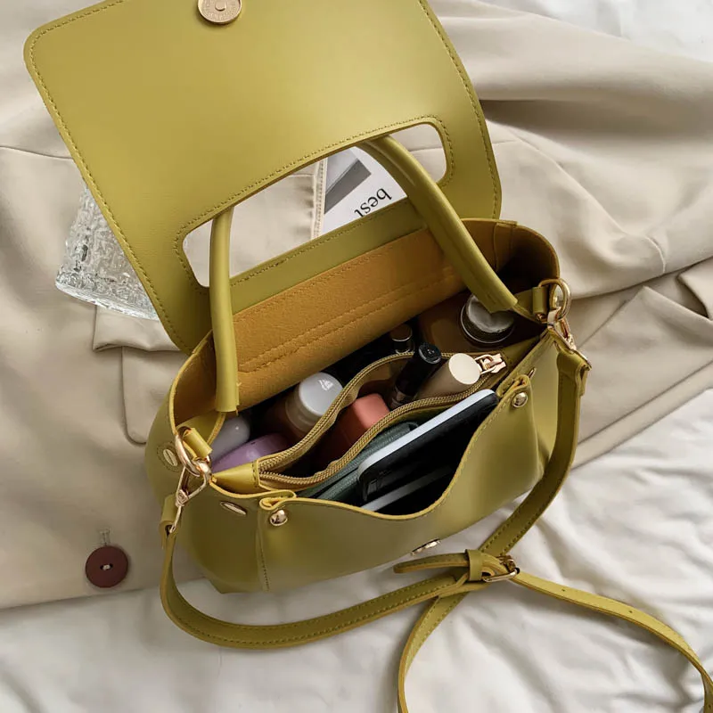 

Totes Bags Women Large Capacity Handbags Women PU Shoulder Messenger Bag Female Retro Daily Totes Lady Elegant Handbags