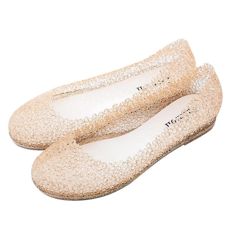 Новинка 2020 года Модные женские сандалии с вырезами обувь на плоской подошве