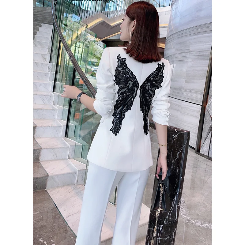 

Новинка Осень 2021, модный костюм с вышивкой в виде крыльев для тяжелой промышленности, французский маленький аромат, комплект из двух предме...