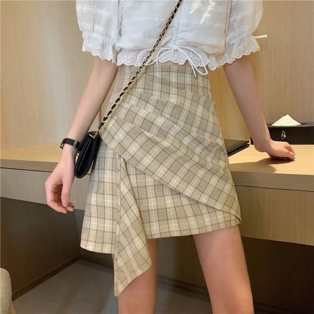 

Summer new woman skirts irregular skirt high waist plaid skirts womens was thin and fashionable mini skirt