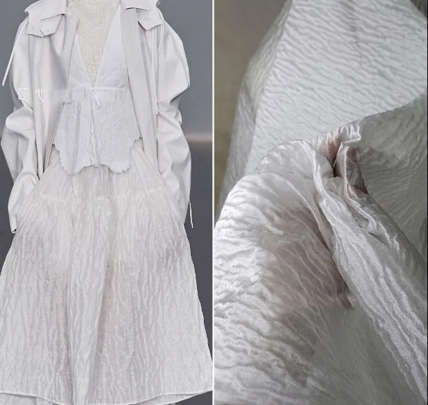 

Белая композитная жаккардовая пузырьковая текстура органза Креативная одежда дизайнерская ткань