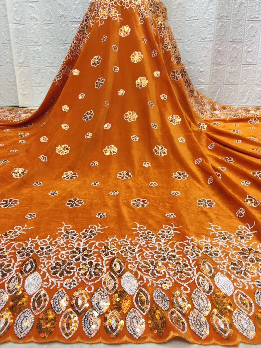 

Purple African Velvet Lace Fabric With Sequins Nigerian French stones Lace Fabrics 2020 High Quality Sequined For Wedding Dress