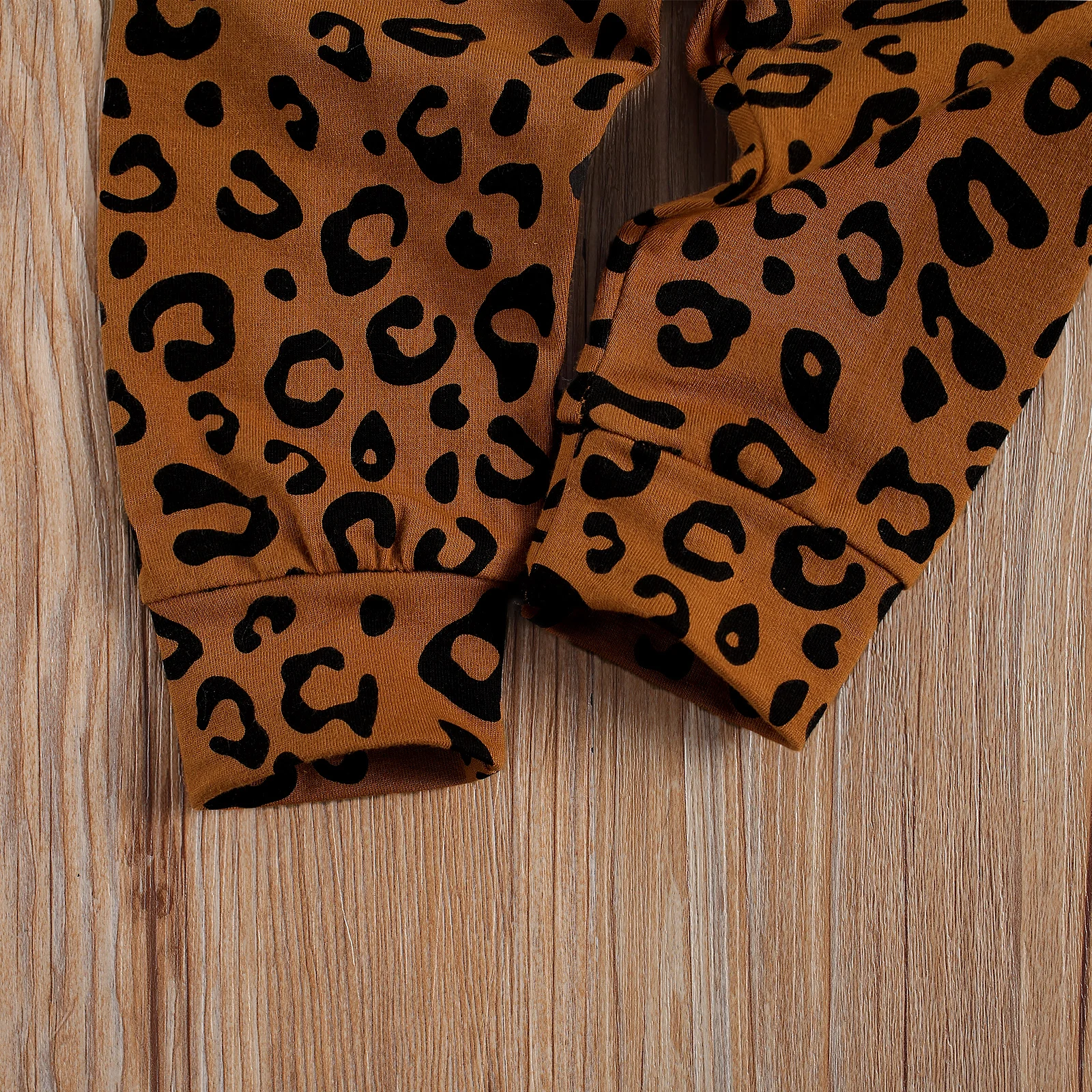 

2020 3Pcs Baby Girl\u2019s Clothes Fashion Letter Long Sleeve Jumpsuit and Leopard Long Pants with Headband 0-18M