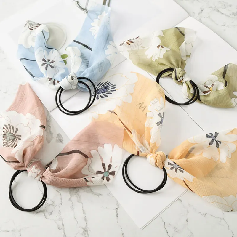 Резинка для волос с бантом |