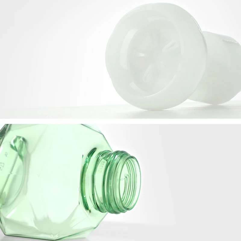 

300ml Liquid Soap Dispenser Flower-shaped Bubble Hand Soap Bottle Flower Foaming Pump Bottle Bathroom decoration accessories