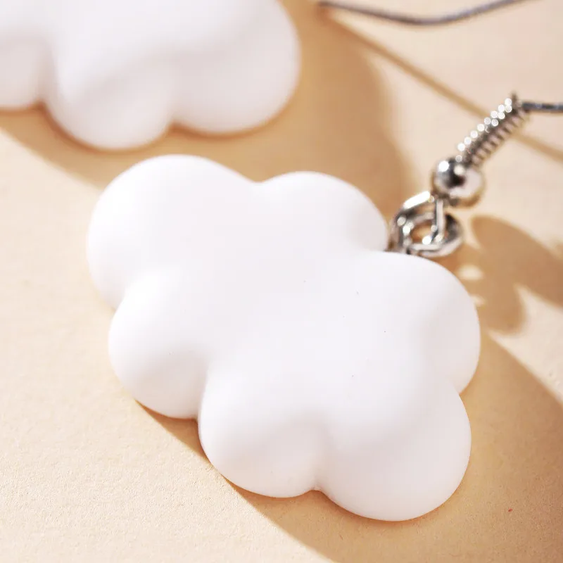 

2021 New Cartoon Cute Cloud Earrings Party Jewelry Exquisite Gift