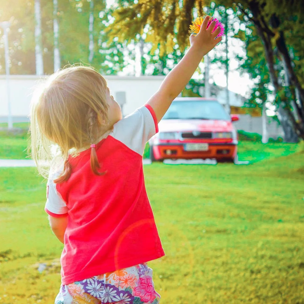 

6pcs 6cm Colorful Silicone Stringy Bouncing Fluffy Jugging Sensory Fidgets Stress Relief (Random Color)