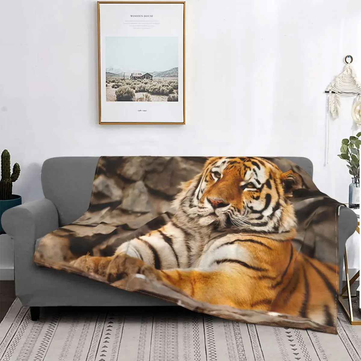 Siberian Tiger Fleece Throw Blanket Animal Lovers Blanket for Bed Bedroom Super Soft Bed Rug