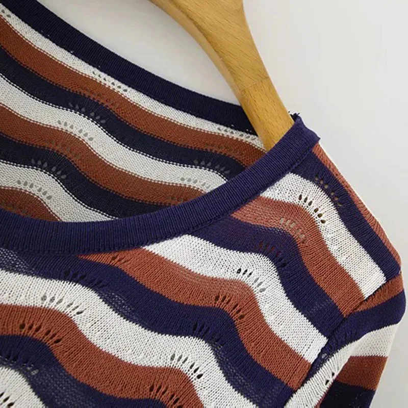 

Women Wave Striped Pullover Sweaters Female Spring Autumn Long Sleeve Sexy Knit Top