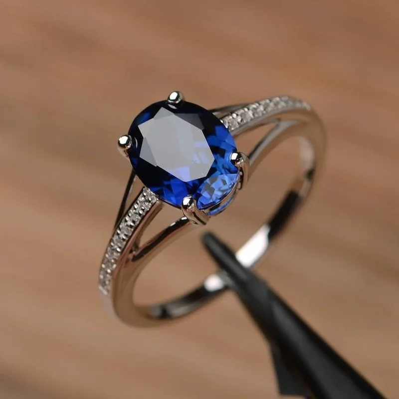 

Hot Sale Blue Oval Crystal Wedding Ring for Women Inlaid Rhinestone Zircon Female Party Jewelry Size 6-10