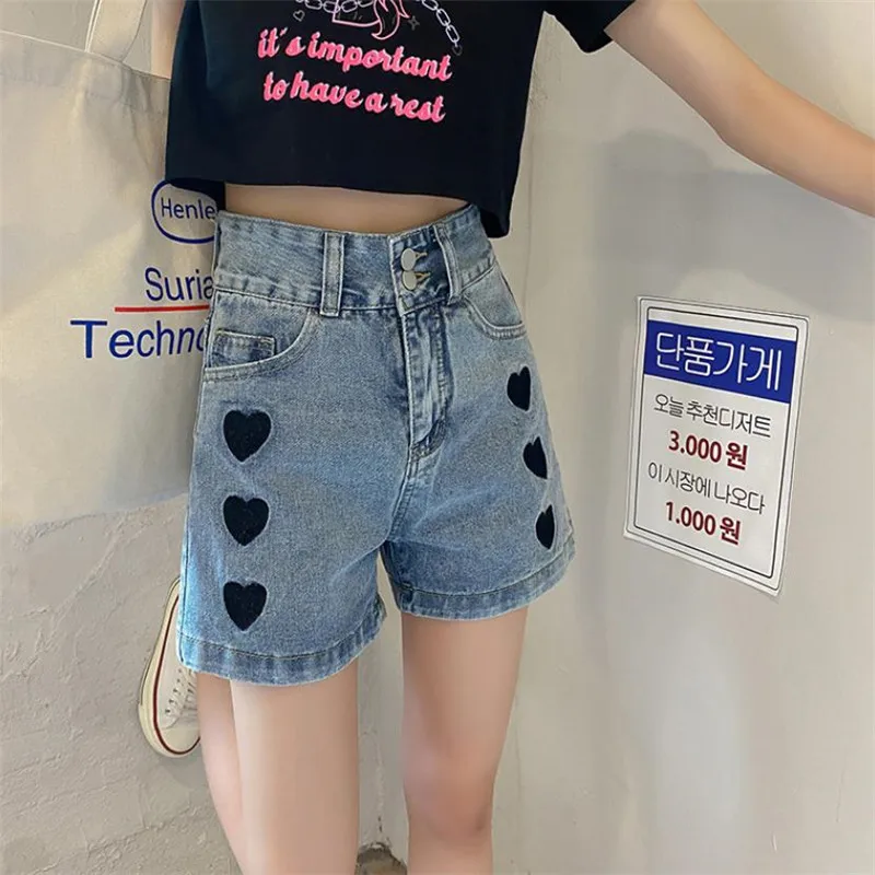 

Summer Women's denim shorts 2021 New Korean Love Embroidery Casual Straight Trousers High Waist Slim Jeans Women Loose