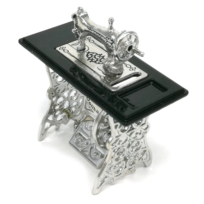 

2Pcs Mini Miniature Sewing Machine 1:12 Scale Dollhouse DIY Decoration Gift Small Sewing Machine
