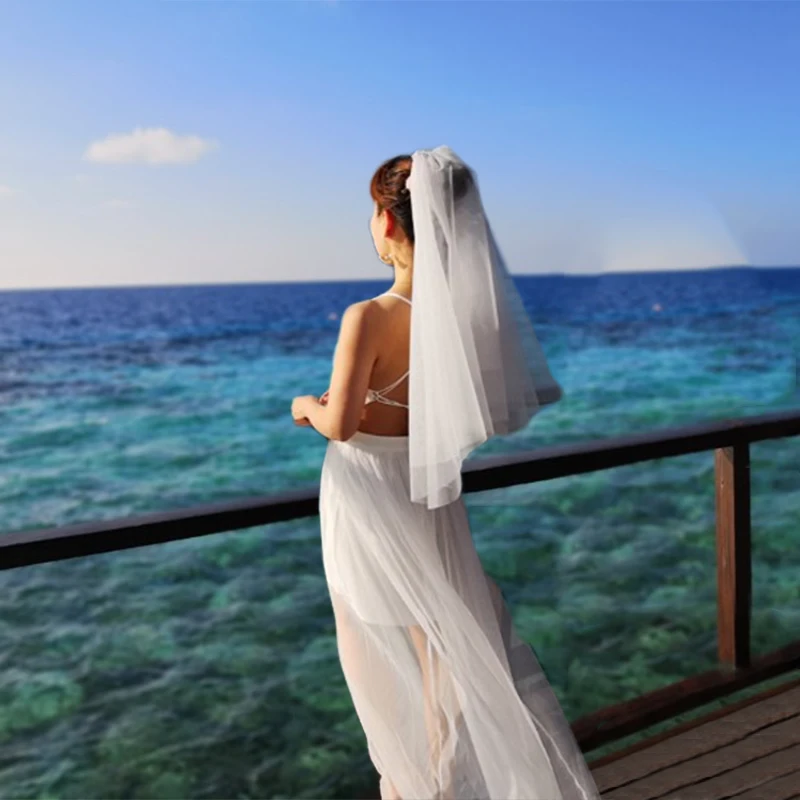 Свадебная фата для невесты белая двухслойная короткая 50 см * 70 вечерние ринки