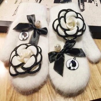 Fashion Lovely Women Winter Warm Knit Wool Thicker Cashmere Velvet Mittens Rose Flowers Pearl Rabbit Hair Full Finger Gloves L73