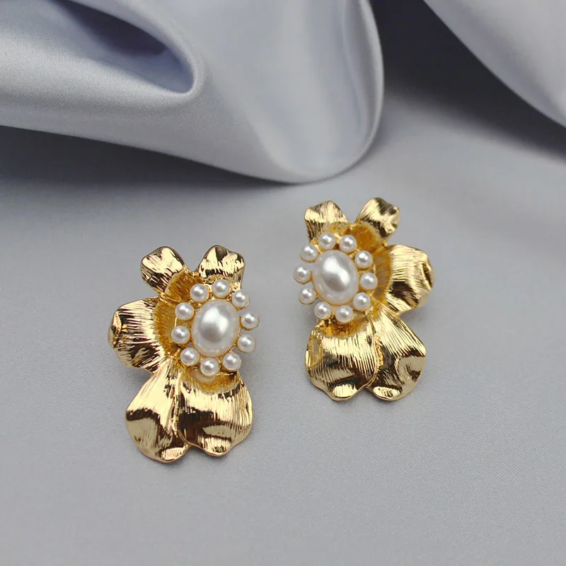 SRCOI металлическая текстура цветок имитация жемчуга серьги-гвоздики 2020 новые