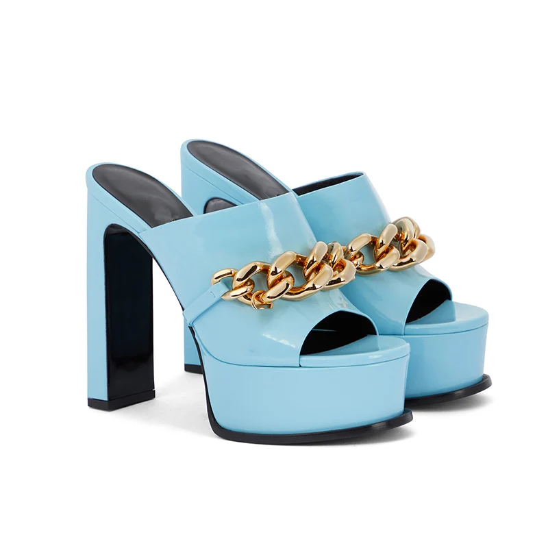 

Сандалии женские из лакированной кожи, босоножки на высоком каблуке 14 см, с металлической цепочкой, с открытым носком, большие размеры, лето