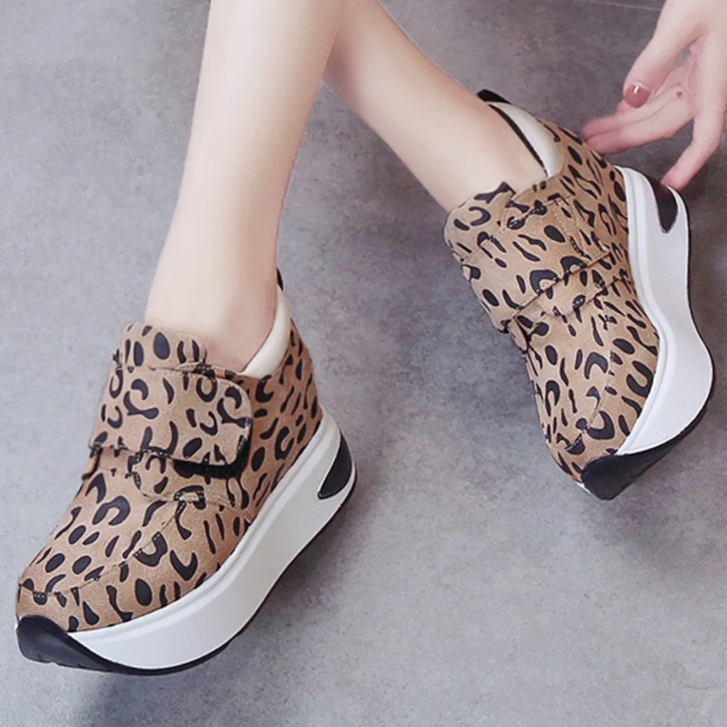 Леопардовые женские кроссовки Вулканизированная обувь женская на плоской