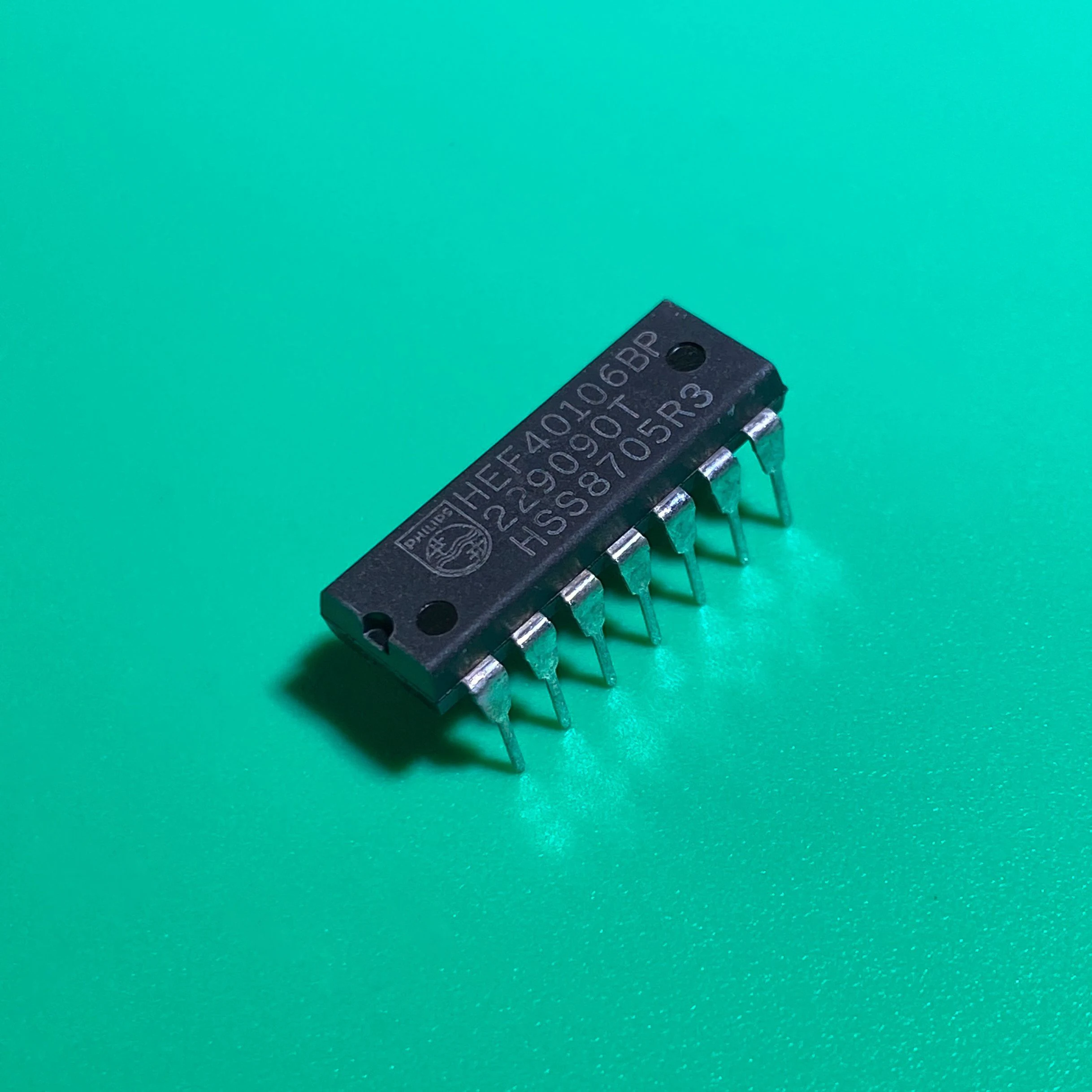 Шестигранный инверторный спусковой крючок HEF 40106BP HEF40106, 10 шт./лот HEF40106BP, 6-канальный, 14-dip, HEF 40106BP 40106 HE40106P