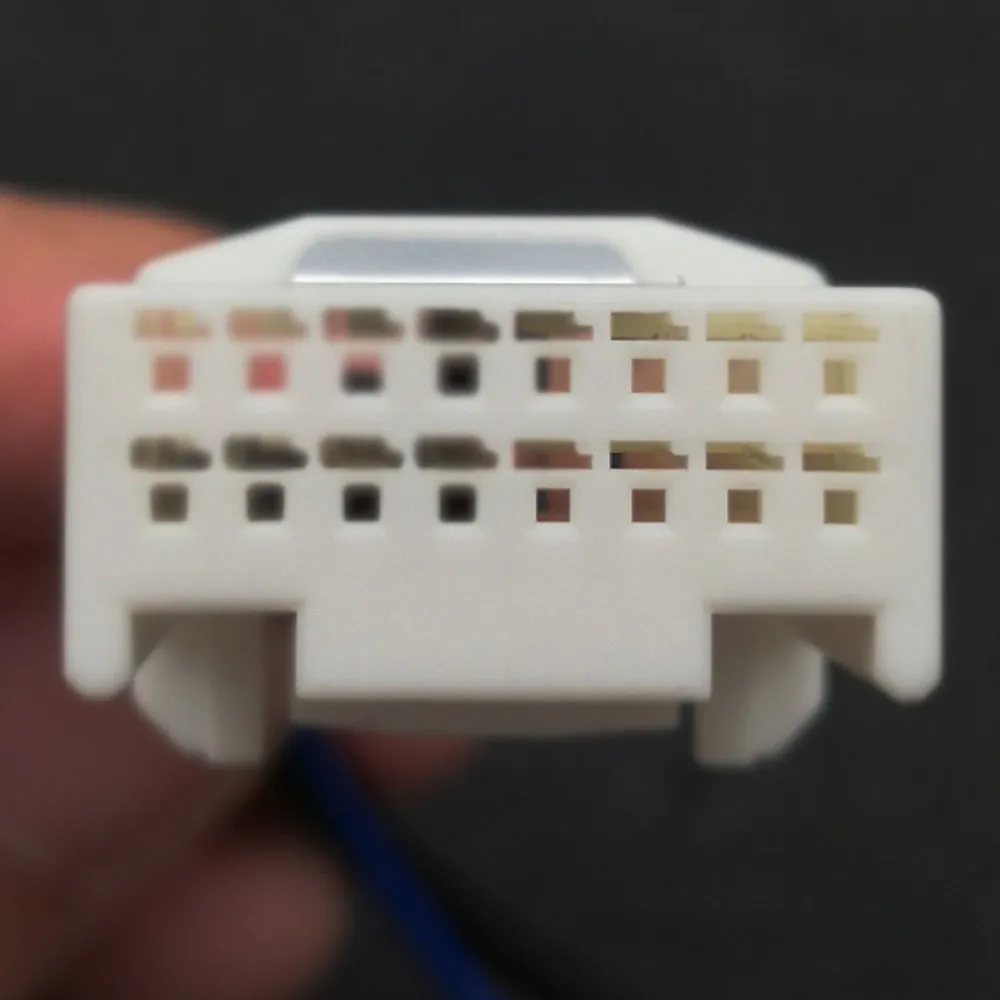 Оригинальный видео переключатель yifom 16Pin Кабель адаптер RCA для камеры заднего