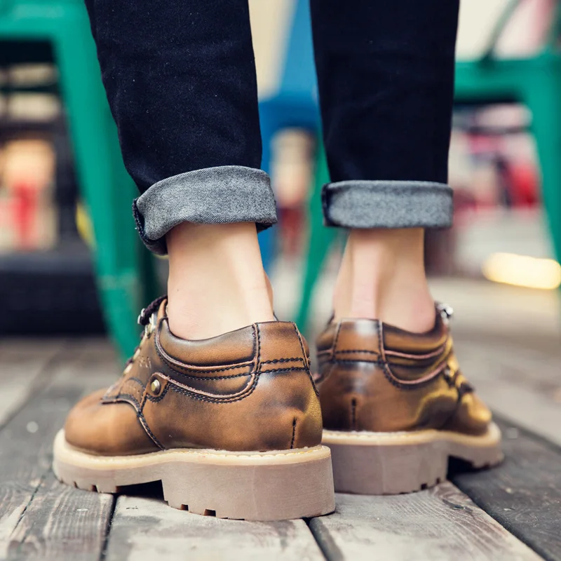 

Tough guy British style low help boots tooling shoes men's big shoes Vintage Men Shoes Genuine Leather Casual Shoes 2019 New