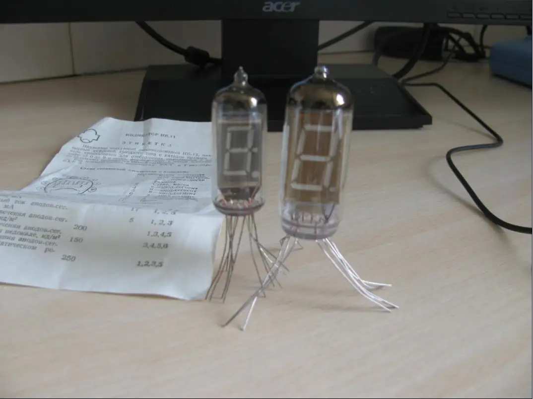 Флуоресцентная трубка VFD флуоресцентная лампа обеспечивает решение