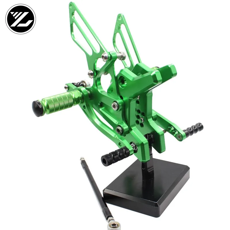 

CNC Verstelbare Rearsets Achter Set Motorfiets Footrest Moto Pedaal pedal For Kawasaki Z750 Z 750 2004 2005 2006