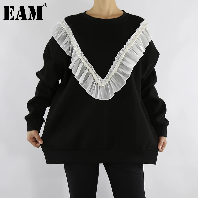 

[EAM] Loose Fit Black Ruffles Sweatshirt New Round Neck Long Sleeve Women Big Size Fashion Tide Spring Autumn 2021 1DE5112