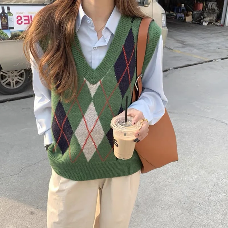 

Spring and Autumn Japanese V-neck Outer Sweater Tide Early Autumn Stacking Rhomboid Vest Hedging Retro Knitted Vest Women