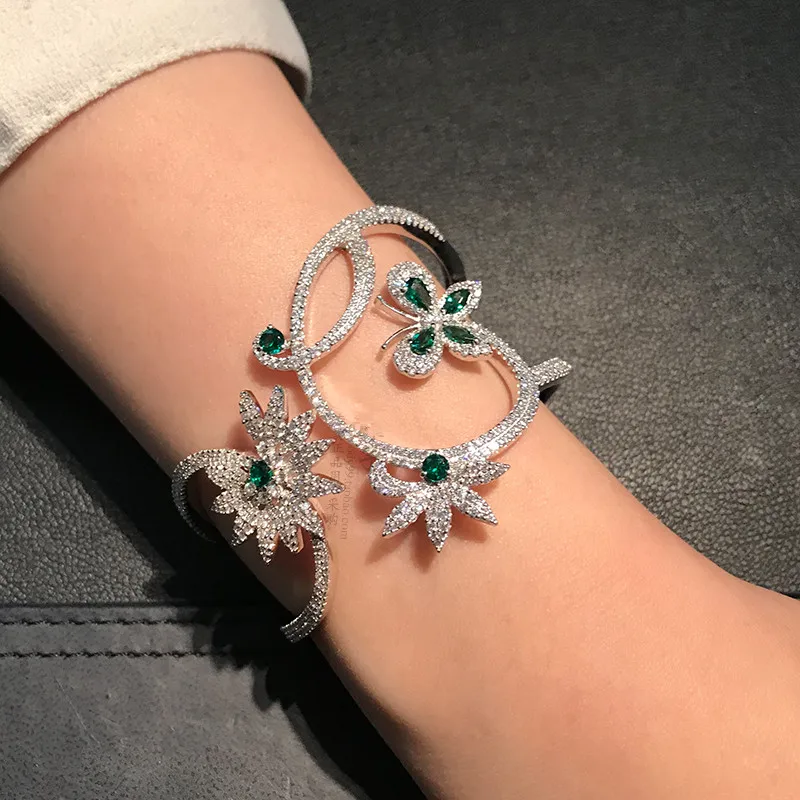 Женский браслет с бабочкой и цветком из серебра 925 пробы | Украшения аксессуары