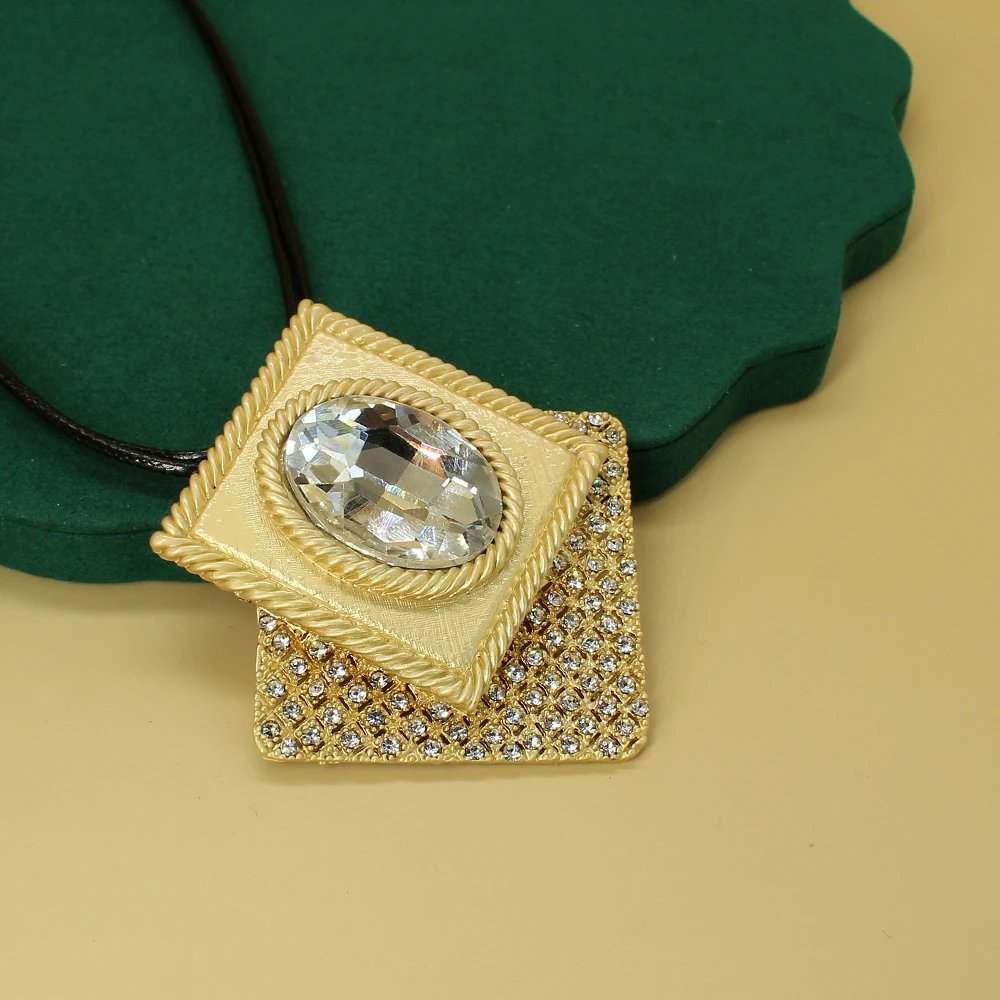 

Bohemian Crystal Rhinestone Geomety Chunky Pendant Necklace Korean Square Metal Sweater Chain PU Leather Necklace For Women