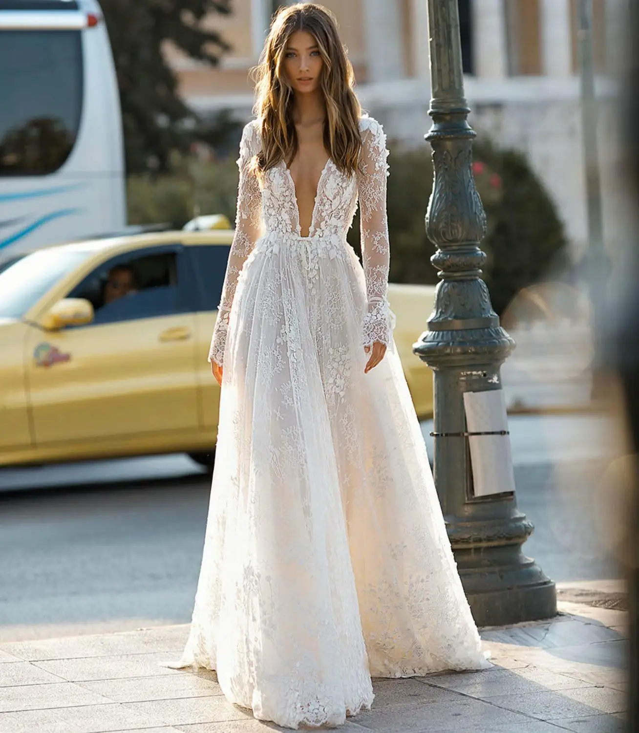 

New Fabulous Long Sleeves Wedding Dress 2021 V-neck Court Train Appliques Lace Tulle A-Line Bride Gowns Vestidos