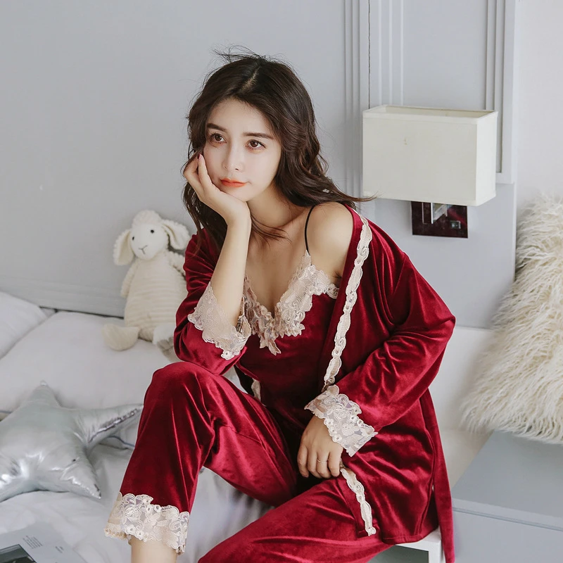 

ladies new 3PCs high-quality pajamas autumn/winter lace sling lace gold velvet long-sleeve home service kimono robe