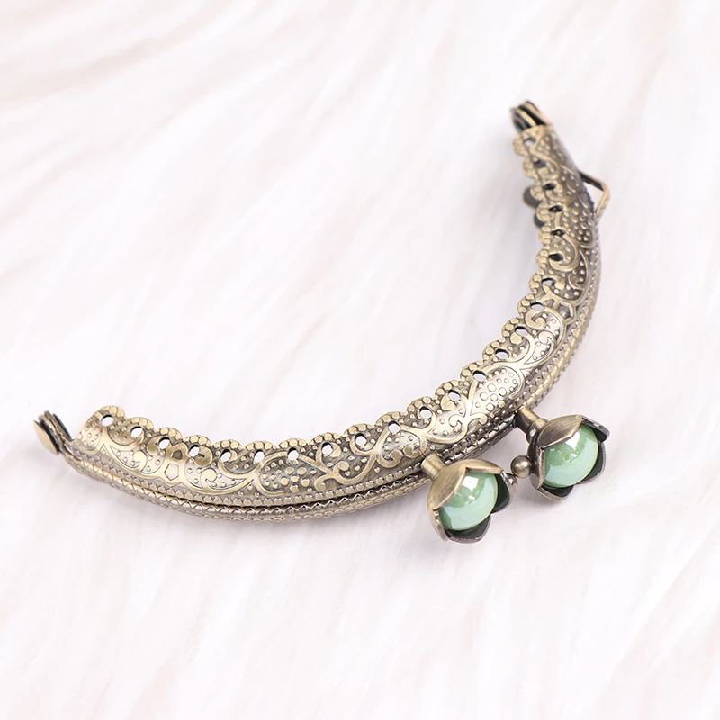 

DIY Vintage Embossed Head Coin Purse Frame High Quality Metal Buckle Clasp Clutch DIY Wallet Parts Accessories