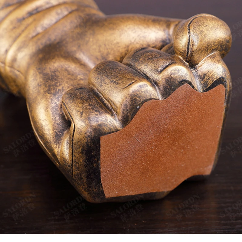 

European Style Retro Hand Ornament Vase Resin Bronze Wine Cabinet Decorations Creative Living Room Crafts Furnishing