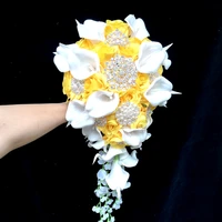 2021 new arrival gold yellow roses with white callalily wedding flowers bridal bouquets cascading style accessoires de mariage