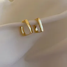 Koreaanse Nieuwe Vierkante Design Gevoel Metal Stud Oorbellen Compact Eenvoudige Shining Gouden Oorstekers Voor Vrouwen Party Sieraden Gift