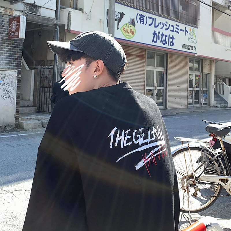 

New Spring And Autumn Couples Wear Niche Design Graffiti Sweater Women Ins Tide Hedging Lazy Wind Bf Loose Korean Version