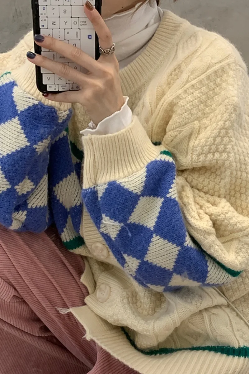 

Retro Contrast Plaid Twist Sweater Jacket Women's Autumn and Winter Loose Lazy Woven