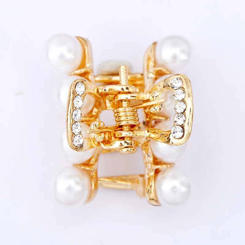 

Fashion Mini Pearl Hair Claw Retro Rhinestone Flower Crab Claw Clip Small Hairpins Girl Hair Accessories